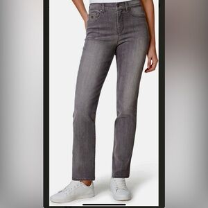 💜BOGO SALE💜 Gloria Vanderbilt Jeans